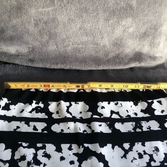 LEITH Nordstrom Black and white geometric print striped pencil skirt - Picture 5 of 8